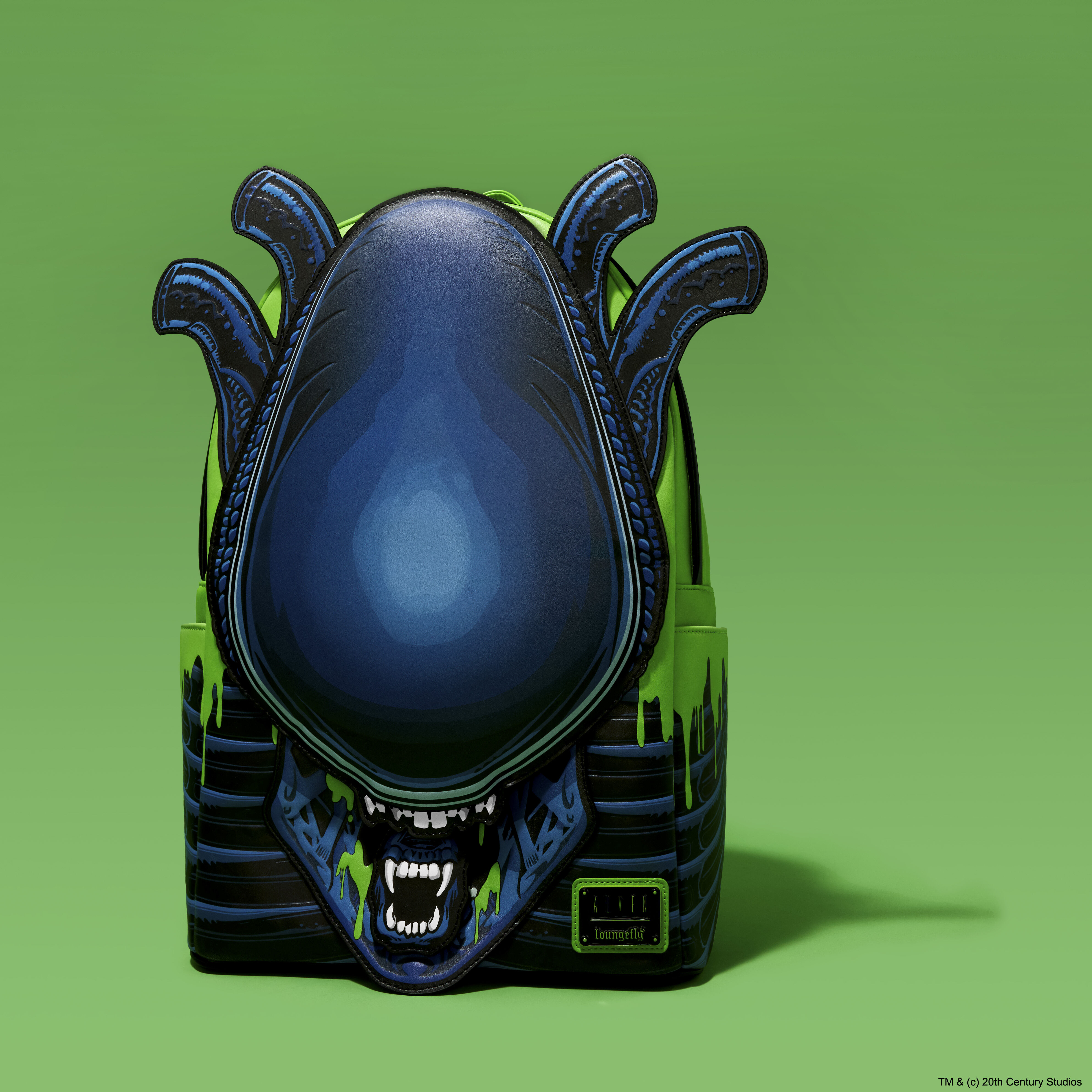 Alien Xenomorph Cosplay Glow Full-Size Backpack | Loungefly